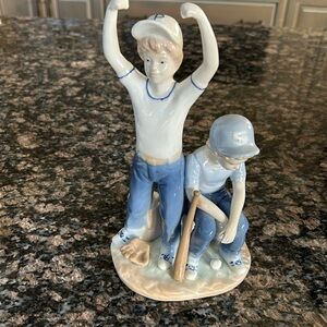 PAUL SEBASTIAN 1989 HOME RUN FIGURINE 9"